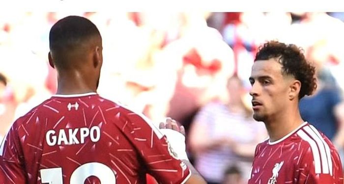Jones là một trong những ngôi sao trưởng thành từ chính học viện của Liverpool.