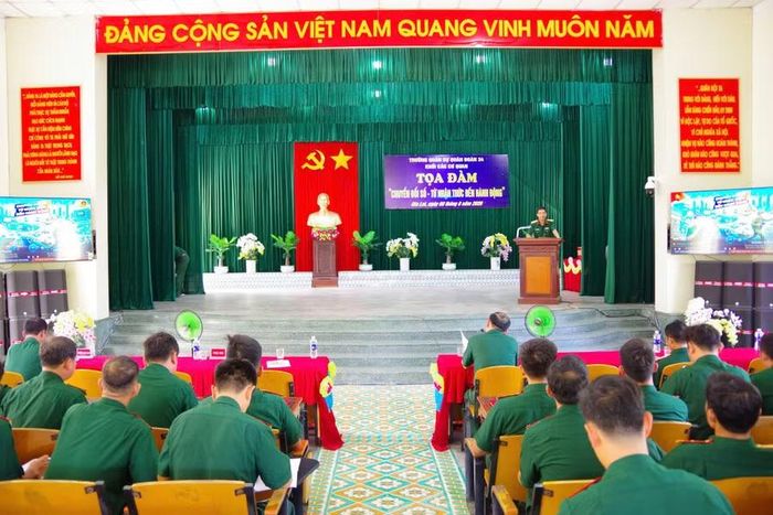 Quang cảnh buổi tọa đàm. Ảnh: Xuân Tuấn