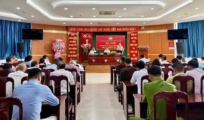 Đông đảo cử tri phường Quy Nhơn Đông tham dự buổi tiếp xúc cử tri trước kỳ họp thường lệ giữa năm 2026 HĐND tỉnh khóa XIII. Ảnh: Thảo Khuy 