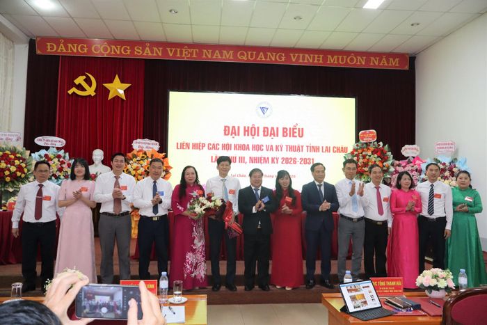 Ban Chấp hành Liên hiệp các Hội KH&KT tỉnh khóa III, nhiệm kỳ 2026 - 2031 ra mắt đại hội.