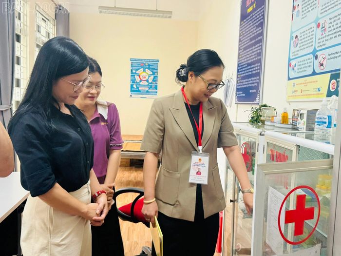 Phòng y tế phục vụ kỳ thi được Trường THPT Lào Cai chuẩn bị chu đáo.
