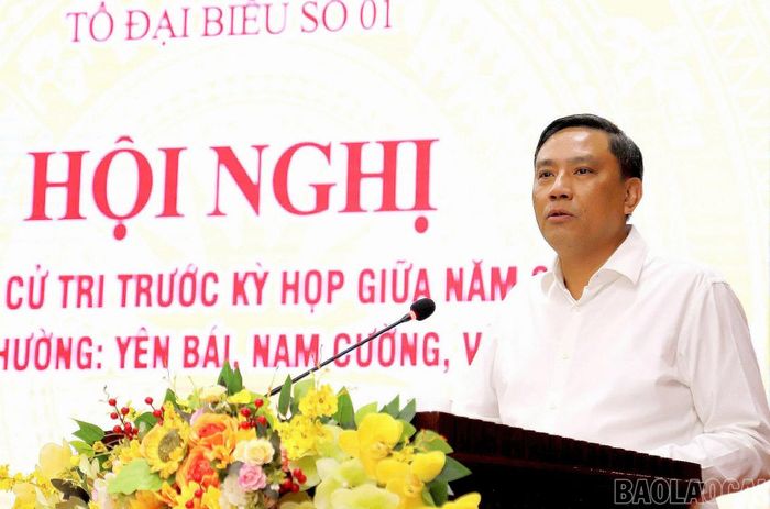 Phó Bí thư Thường trực Tỉnh ủy, Chủ tịch HĐND tỉnh Hoàng Giang phát biểu tại hội nghị.
