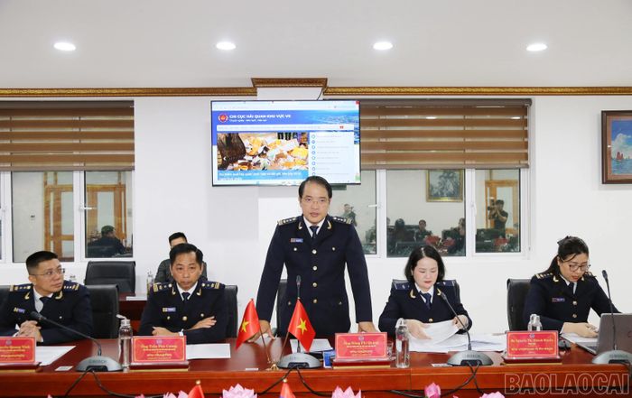 Lãnh đạo Chi cục Hải quan Khu vực VII phát biểu khai mạc Hội đàm thường niên lần thứ II với Hải quan tỉnh Phong Sa Ly (Lào).