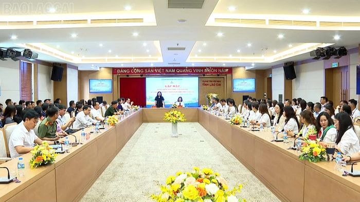 Quang cảnh buổi gặp mặt.