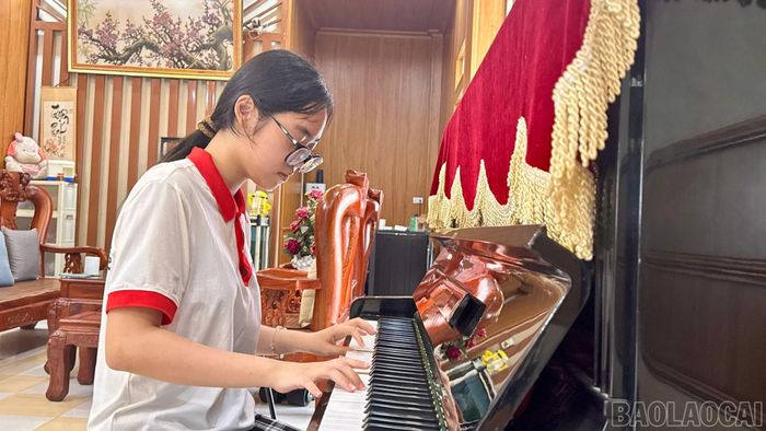 Tạm gác lại những cảm xúc kỳ thi, Nguyễn Kim Ngân dành thời gian thư giãn...