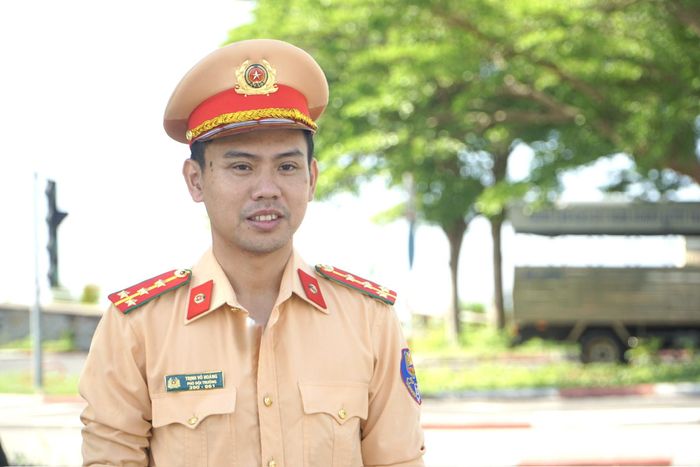 Đại úy Trịnh Võ Hoàng, Phó Đội trưởng Đội sát hạch, cấp giấy phép lái xe cơ giới đường bộ (Phòng CSGT, Công an tỉnh Lâm Đồng)