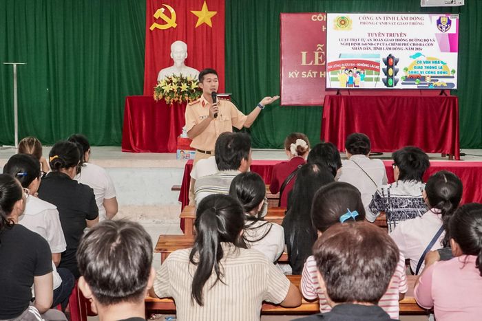 Hoạt động tuyên truyền, phổ biến các quy định về an toàn giao thông sẽ được thực hiện thường xuyên, liên tục