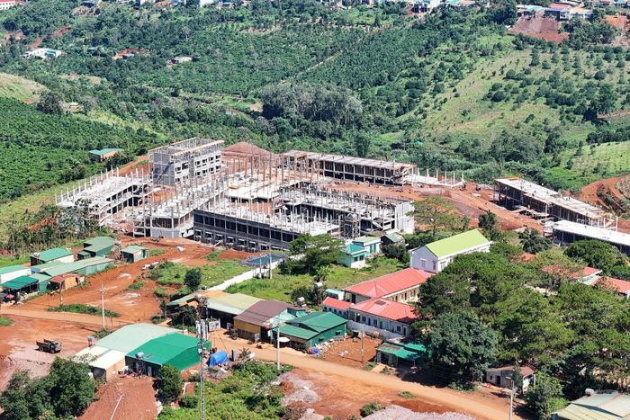 Tới ngày 8/6, Trường Phổ thông nội trú liên cấp Tiểu học và THCS xã Quảng Trực đã hoàn thành khoảng 55% khối lượng