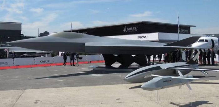 Mẫu thử nghiệm FCAS tại Triển lãm Hàng không Paris Le Bourget năm 2019.