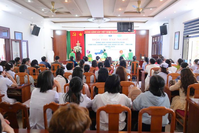 Quang cảnh hội thi