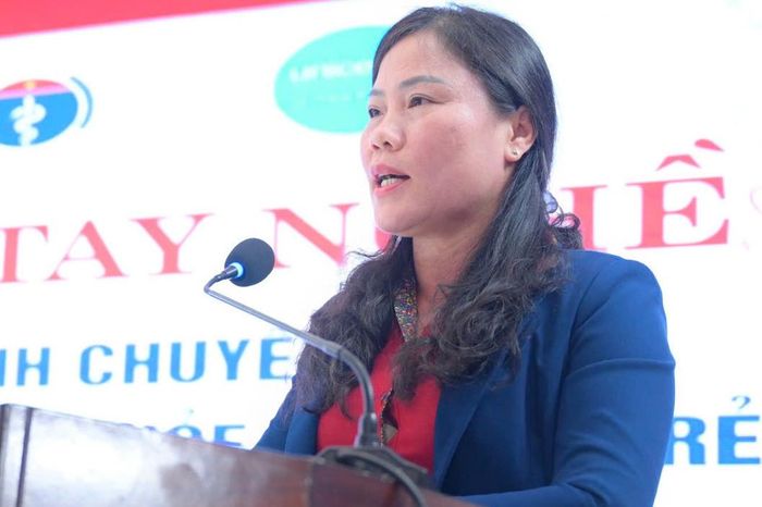 ThS. Bác sĩ chuyên khoa II Nguyễn Thị Hiếu Hòa, Giám đốc Trung tâm Kiểm soát bệnh tật tỉnh Lâm Đồng phát biểu tại hội thi