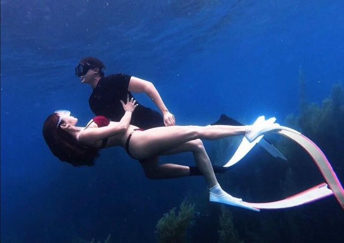 Hồ Ngọc Hà và Kim Lý có chuyện tình 9 năm vô cùng lãng mạn, hiện cả hai có cặp sinh đôi Lisa và Leon.