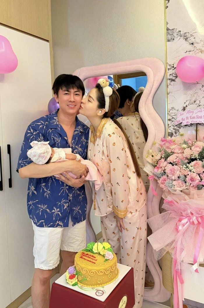 Cặp đôi Quỳnh Lương và Tiến Phát đón con gái đầu lòng tên Nala vào tháng 8/2025.