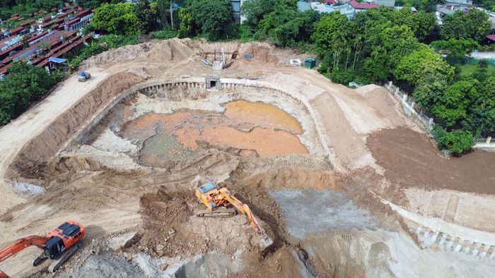 Hiện đã hoàn thành khoảng hơn 95% khối lượng công việc, đang thực hiện công tác hoàn thiện công trình, dự kiến hoàn thành trước ngày 30/6/2026.