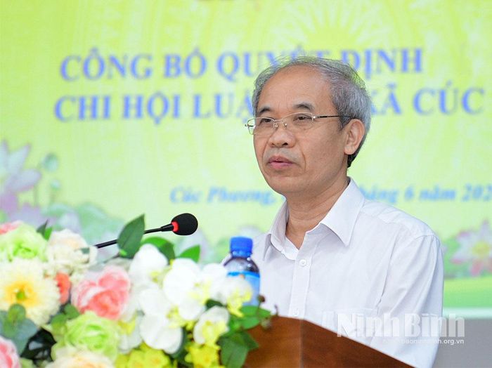 Đồng chí Đoàn Văn Hùng, Chủ tịch Hội Luật gia tỉnh phát biểu tại hội nghị.