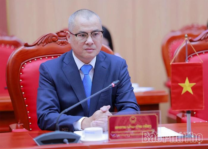 Đồng chí Bí thư Tỉnh ủy Phạm Đại Dương phát biểu tại hội đàm.