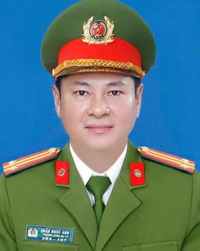 Thượng tá Chẩu Ngọc Anh Trưởng Công an xã Thái Bình