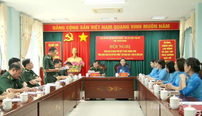 Toàn cảnh hội nghị.