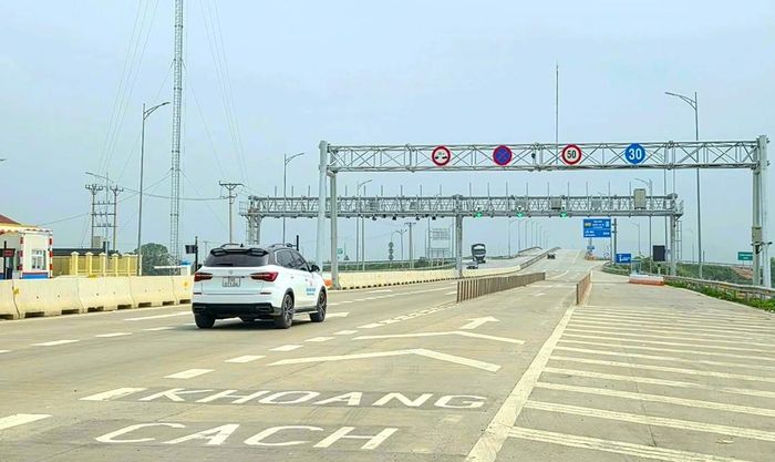 Trạm thu phí trên cao tốc Mai Sơn - QL45.