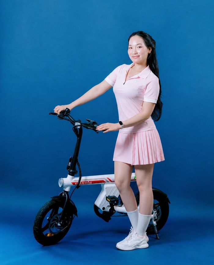Thị trường xe đạp trợ lực điện vẫn còn khá mới nhưng đã bắt đầu thu hút sự quan tâm của một bộ phận người dùng trẻ, nhân viên văn phòng