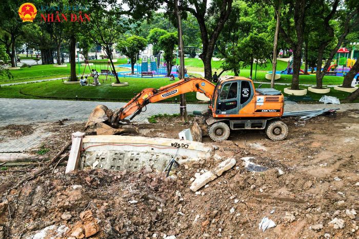 Công tác cải tạo cũng đã cơ bản hoàn thành, mang lại diện mạo khang trang hơn cho không gian công cộng