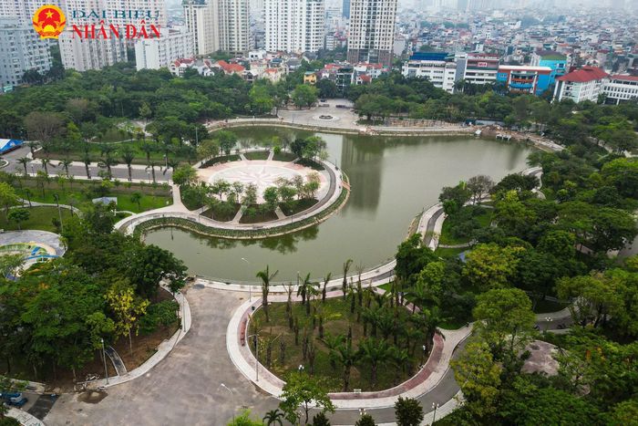 Tại Công viên Cầu Giấy, sau khi hoàn thành cải tạo với tổng kinh phí khoảng 66 tỷ đồng, công viên được chỉnh trang đồng bộ, đáp ứng nhu cầu vui chơi, thể dục, thể thao của người dân