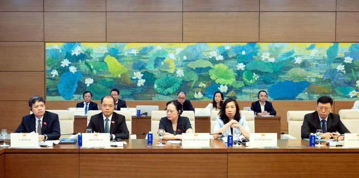 Các đại biểu tham dự cuộc tiếp
