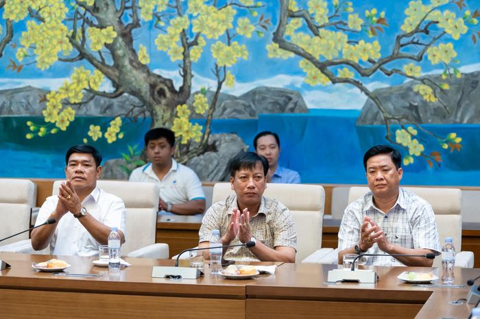 Các đại biểu tham dự cuộc tiếp