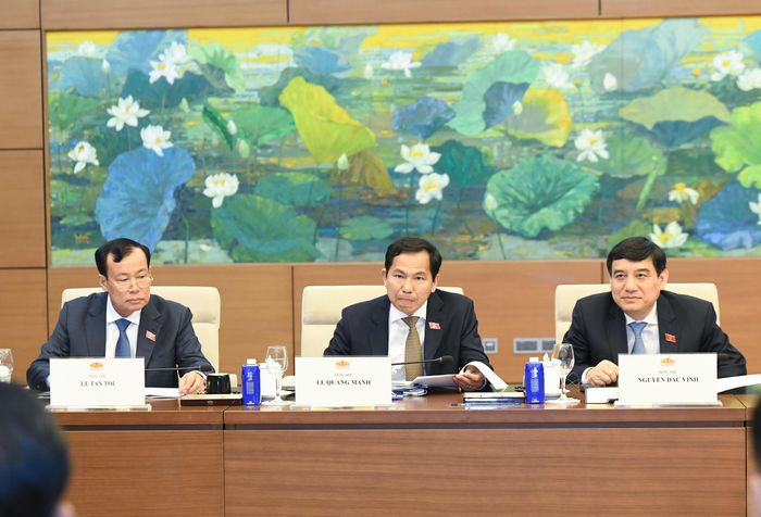 Các đại biểu tham dự cuộc tiếp