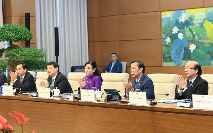 Các đại biểu tham dự cuộc tiếp
