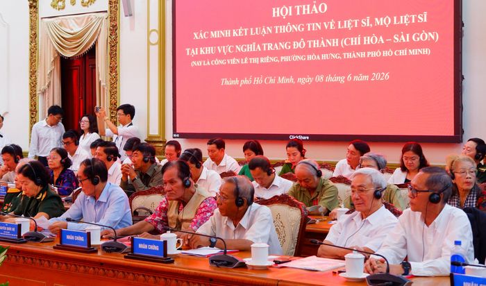 Các cựu chiến binh, anh hùng lực lượng vũ trang, nhân chứng lịch sử tham dự hội thảo