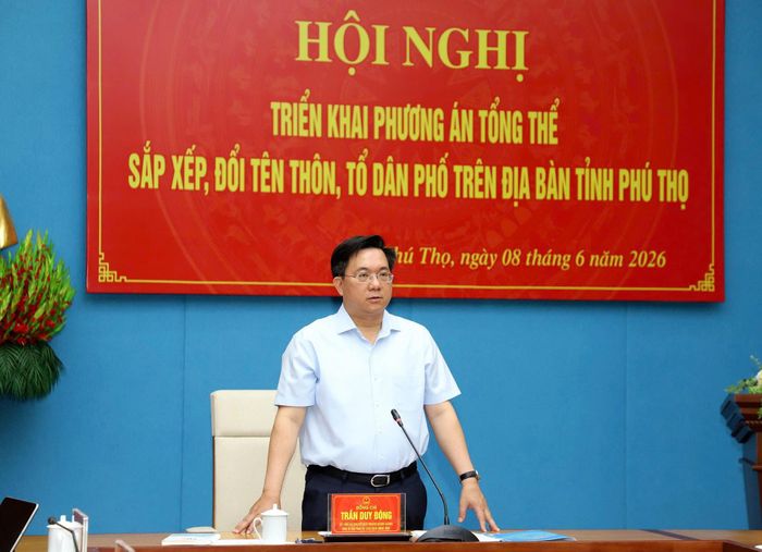 Chủ tịch UBND tỉnh Phú Thọ Trần Duy Đông phát biểu kết luận hội nghị.
