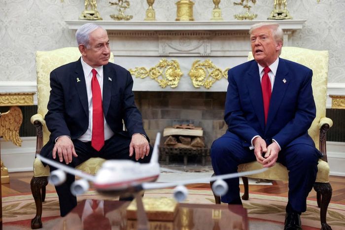 Tổng thống Mỹ Donald Trump và Thủ tướng Israel Benjamin Netanyahu. Ảnh: Reuters