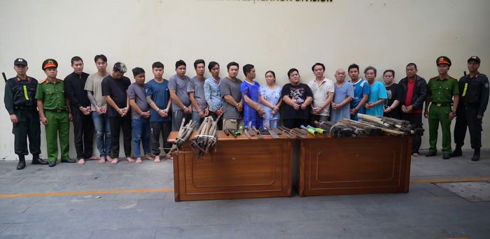  Cơ quan Cảnh sát điều tra khởi tố 17 bị can về nhiều tội danh. 