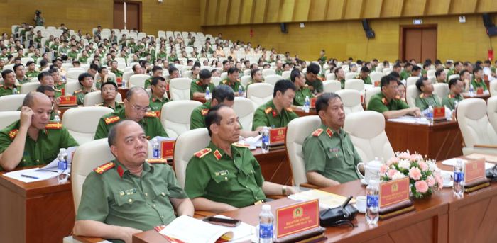 Các đại biểu dự hội nghị.