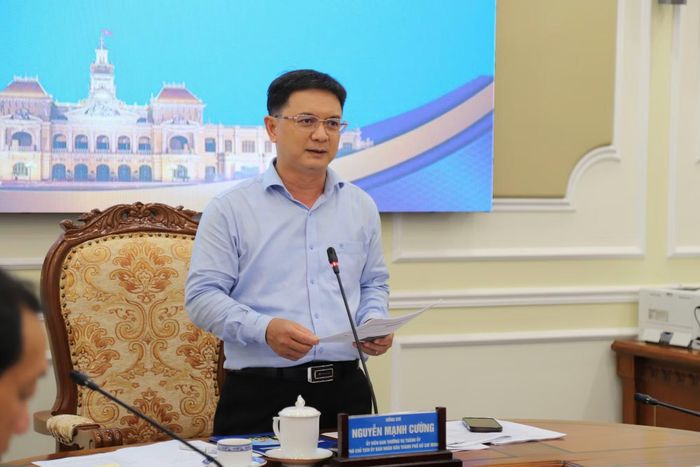 Phó Chủ tịch UBND TP Hồ Chí Minh Nguyễn Mạnh Cường phát biểu tại buổi họp.