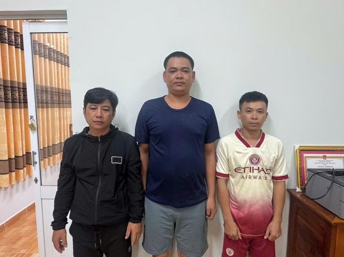 Các đối tượng Đỗ Khắc Trường, Đỗ Khắc Cường, Nguyễn Tấn Bền