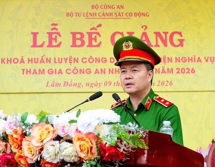 Trung tướng Nguyễn Ngọc Vân – Tư lệnh CSCĐ phát biểu chỉ đạo tại Lễ bế giảng khóa huấn luyện chiến sĩ mới năm 2026.