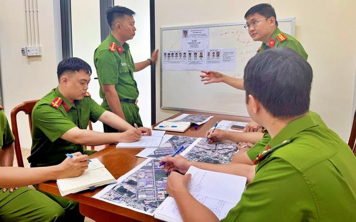 Hiện Cơ quan Cảnh sát điều tra, Công an Thành phố Hồ Chí Minh đang tiếp tục mở rộng điều tra, làm rõ toàn bộ hành vi phạm tội, nguồn thu lợi bất chính và trách nhiệm của các đối tượng có liên quan để xử lý nghiêm theo quy định của pháp luật. Ảnh: CATPHCM