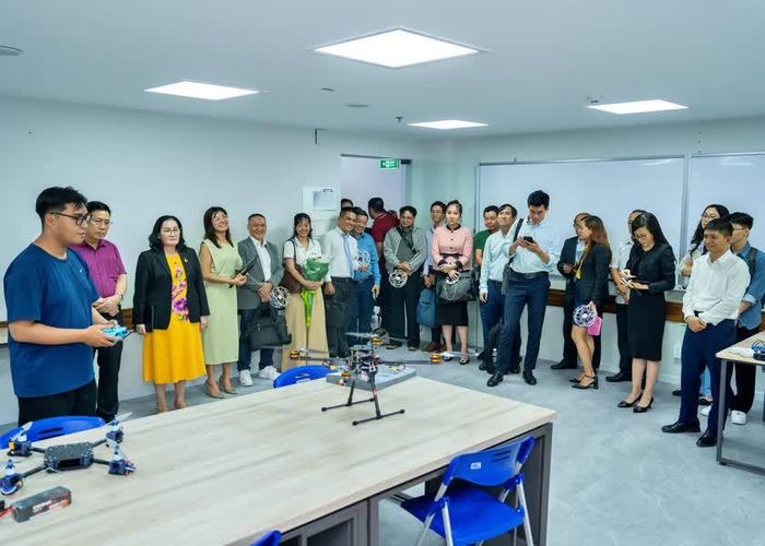 Trường Đại học Hùng Vương Thành phố Hồ Chí Minh chính thức đưa vào hoạt động 3 phòng thí nghiệm trọng điểm.