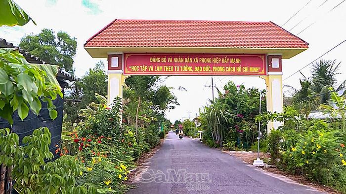 Khát vọng phát triển được khơi nguồn từ việc học và làm theo Bác, lan tỏa thành sức mạnh nội sinh xây dựng xã Phong Hiệp ngày càng giàu đẹp, văn minh.