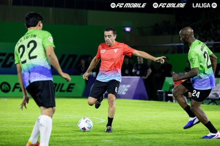 Cựu cầu thủ Xavier Hernández tại Legend Match 2026. Ảnh: Garena