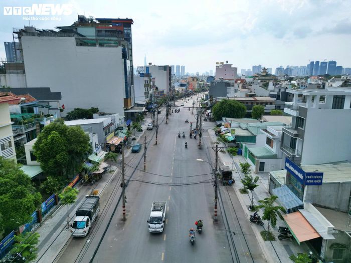 Đại diện Ban Quản lý dự án đầu tư xây dựng khu vực Thủ Đức cho biết các vướng mắc hiện nay dự kiến sẽ được giải quyết trong năm nay để hoàn thành dự án nâng cấp, mở rộng đường Nguyễn Thị Định theo kế hoạch. Khi đưa vào khai thác, công trình được kỳ vọng sẽ góp phần cải thiện tình hình giao thông khu vực cửa ngõ phía Đông TP.HCM, tạo động lực thúc đẩy phát triển kinh tế - xã hội của địa phương.