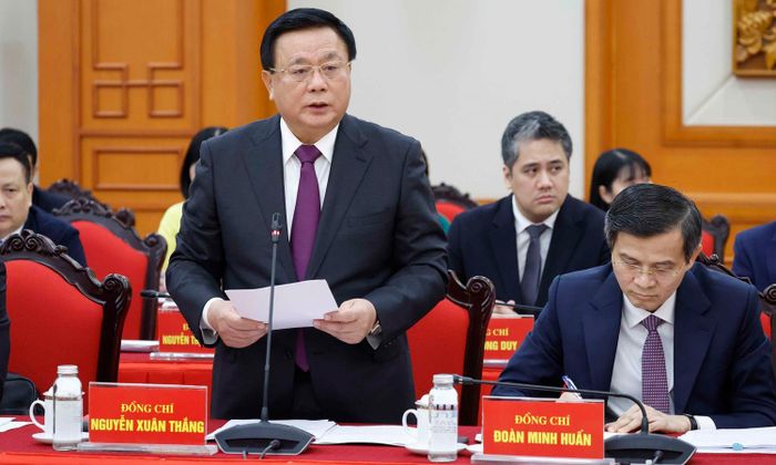 Chủ tịch Hội đồng Lý luận Trung ương Nguyễn Xuân Thắng phát biểu. (Ảnh: TTXVN)