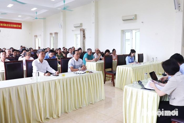 Quang cảnh buổi đối thoại thủ tục hành chính. Ảnh: Tuấn Điệp