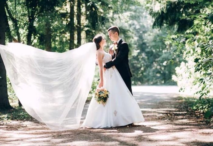 Sau khi kết hôn, Thiên Bình thường trở nên tự tin, rạng rỡ và hạnh phúc hơn. Ảnh minh họa
