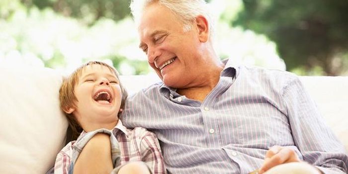 Trông cháu là niềm vui, tình thương chứ không phải nghĩa vụ. Ảnh minh họa