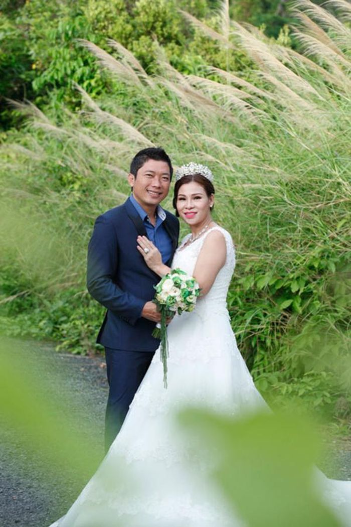 Về đời tư, sau cuộc hôn nhân đầu thất bại, đến năm 2016, anh tái hôn với nữ đại gia bằng tuổi và chuyển sang làm đạo diễn, sản xuất các phim ngắn phát trên YouTube. Những năm trở lại đây, anh thực hiện nhiều Vlog về du lịch, ẩm thực... Tuy nhiên sau khi vợ vướng vào vòng lao lý, cuộc sống của anh đã có nhiều thay đổi.