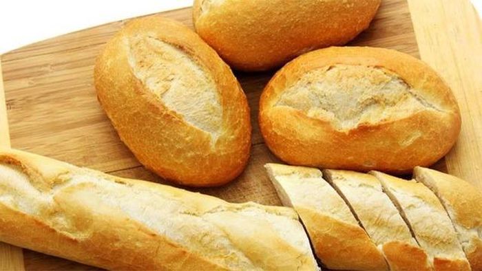 Ngoài được sử dụng làm nguyên liệu chính để tạo nên món ăn thơm ngon, bánh mì còn mang lại rất nhiều công dụng.
