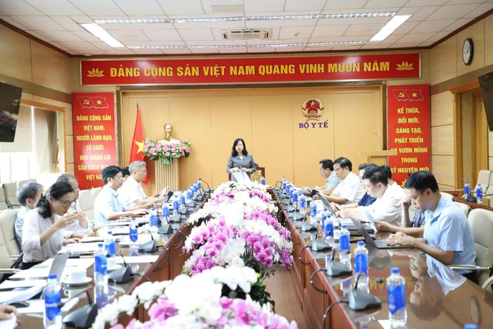 Quang cảnh cuộc họp.